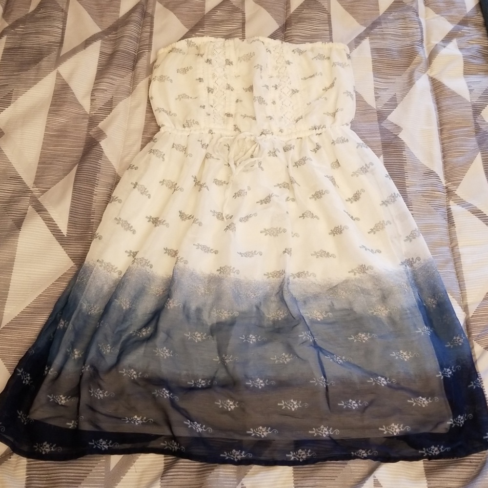 Strapless dress